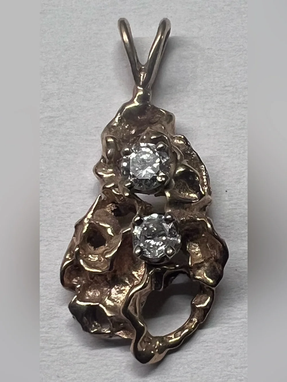 14K charm 2.7g diamond duo yellow gold Nugget pendant late 70s vintage authentic